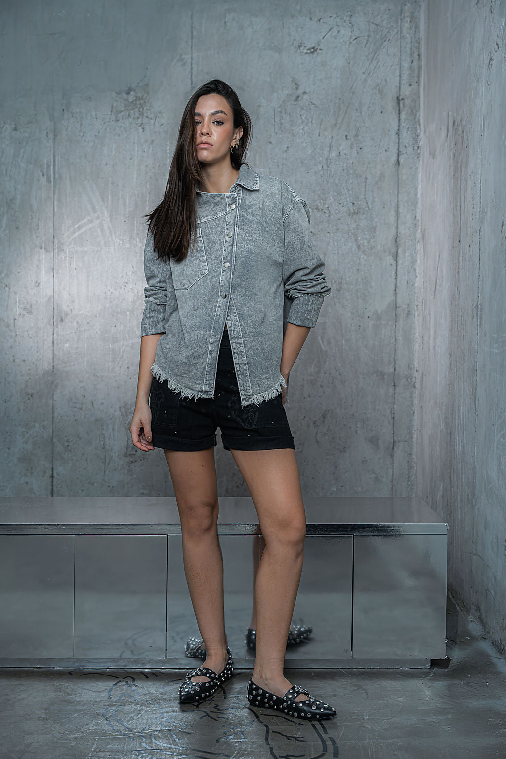 CAMISA ASIMÉTRICA CENIZO